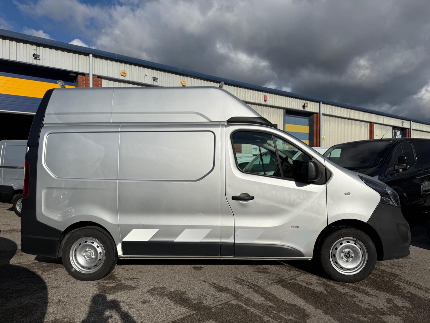 Used Vauxhall Vivaro 2016 for sale - 76361232: Photo 8