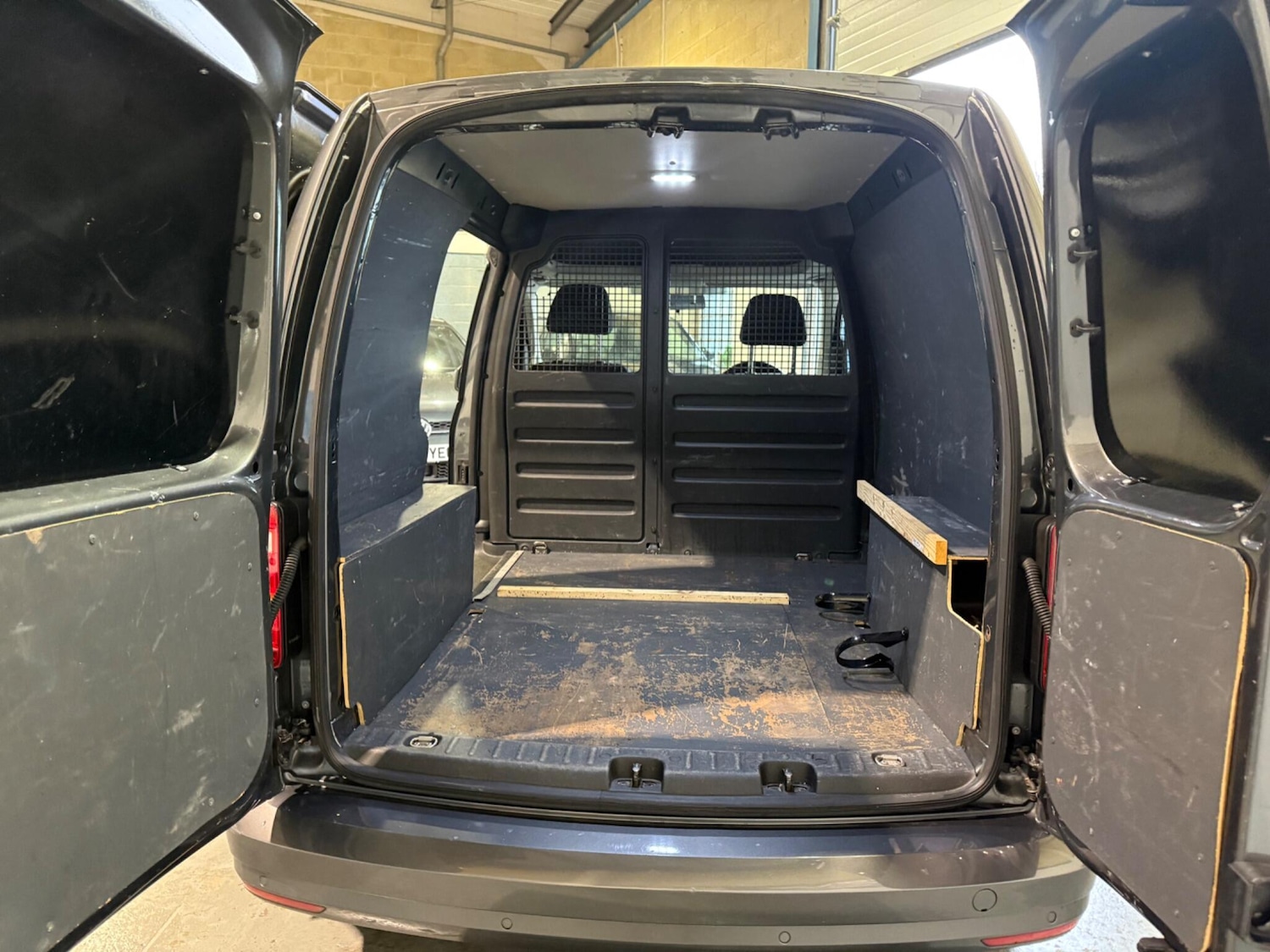 Used Volkswagen Caddy for sale - 77305400: Photo 15