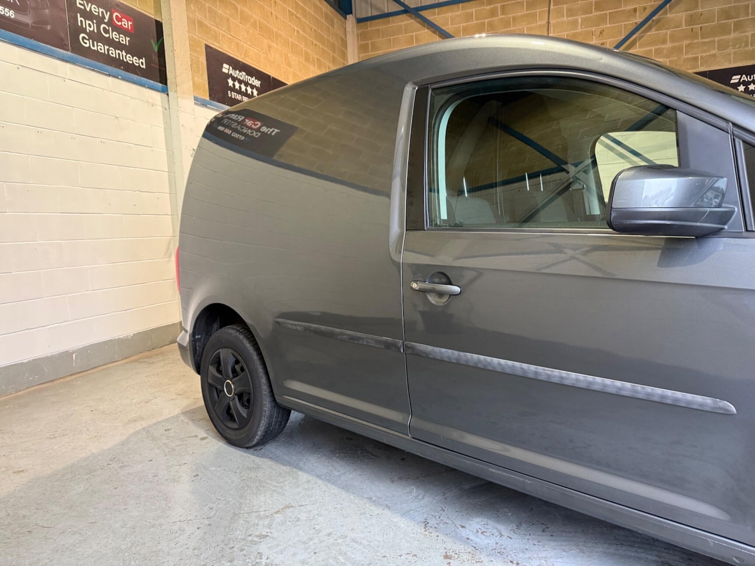 Used Volkswagen Caddy for sale - 77305400: Photo 2