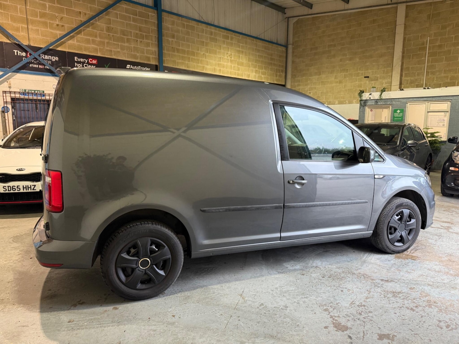 Used Volkswagen Caddy for sale - 77305400: Photo 5