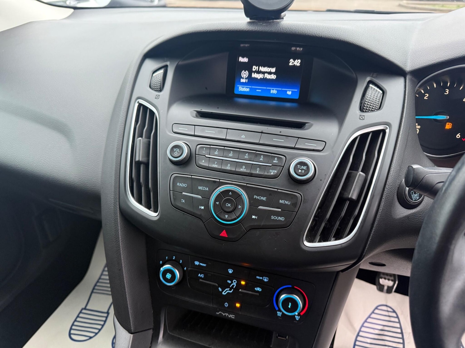 Used Ford Focus 2015 for sale - 77040699: Photo 16