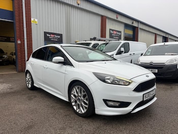 Used Ford Focus 2015 for sale - 77040699: Photo