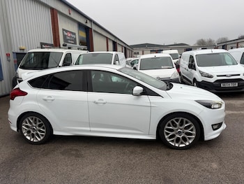Used Ford Focus 2015 for sale - 77040699: Photo