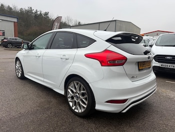 Used Ford Focus 2015 for sale - 77040699: Photo
