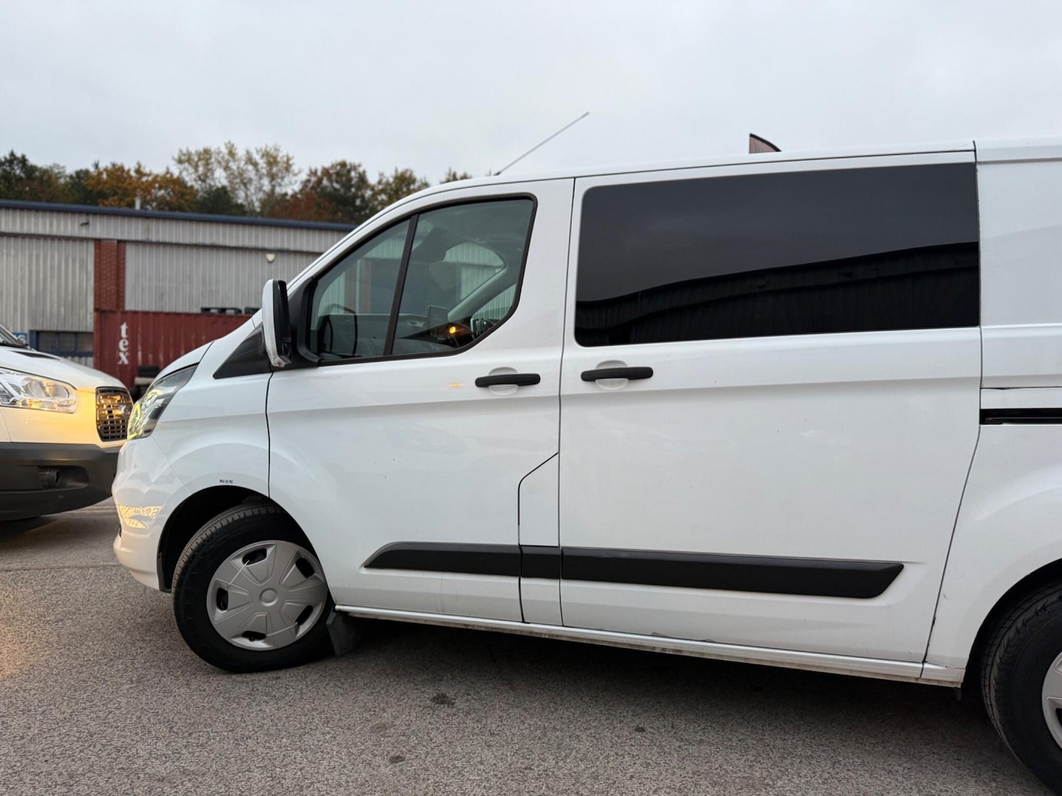 Used Ford Transit Custom 2019 for sale - 76990422: Photo 4