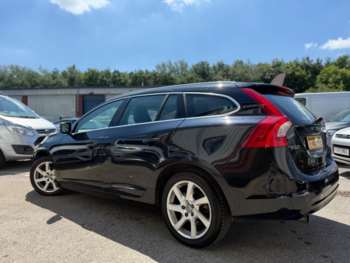 Used Volvo V60 2015 for sale - 75103642: Photo