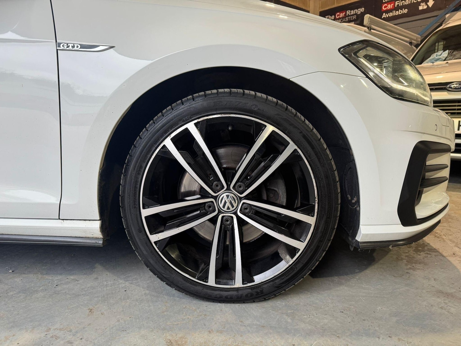 Used Volkswagen Golf 2018 for sale - 77794176: Photo 11