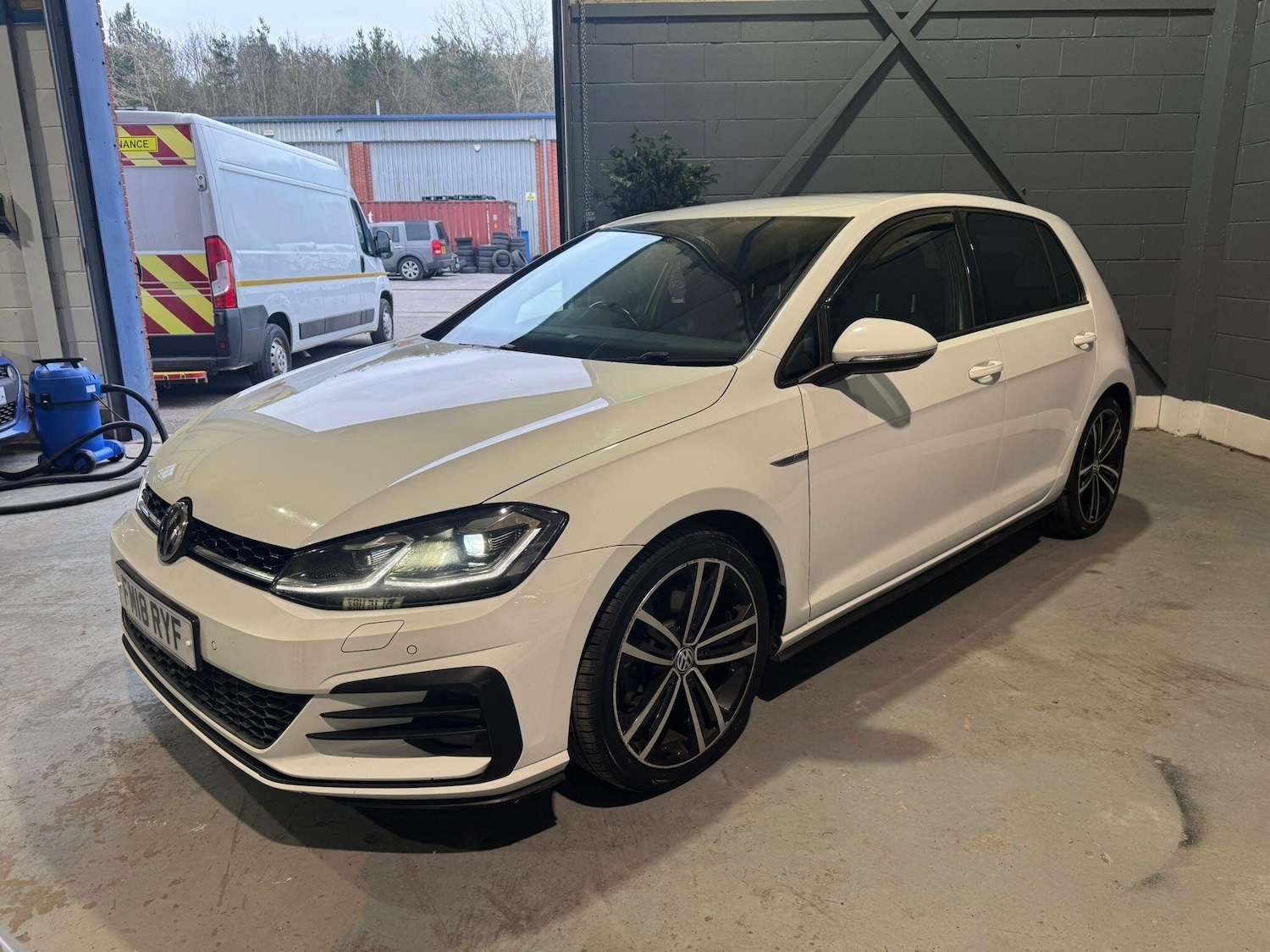 Used Volkswagen Golf 2018 for sale - 77794176: Photo 18