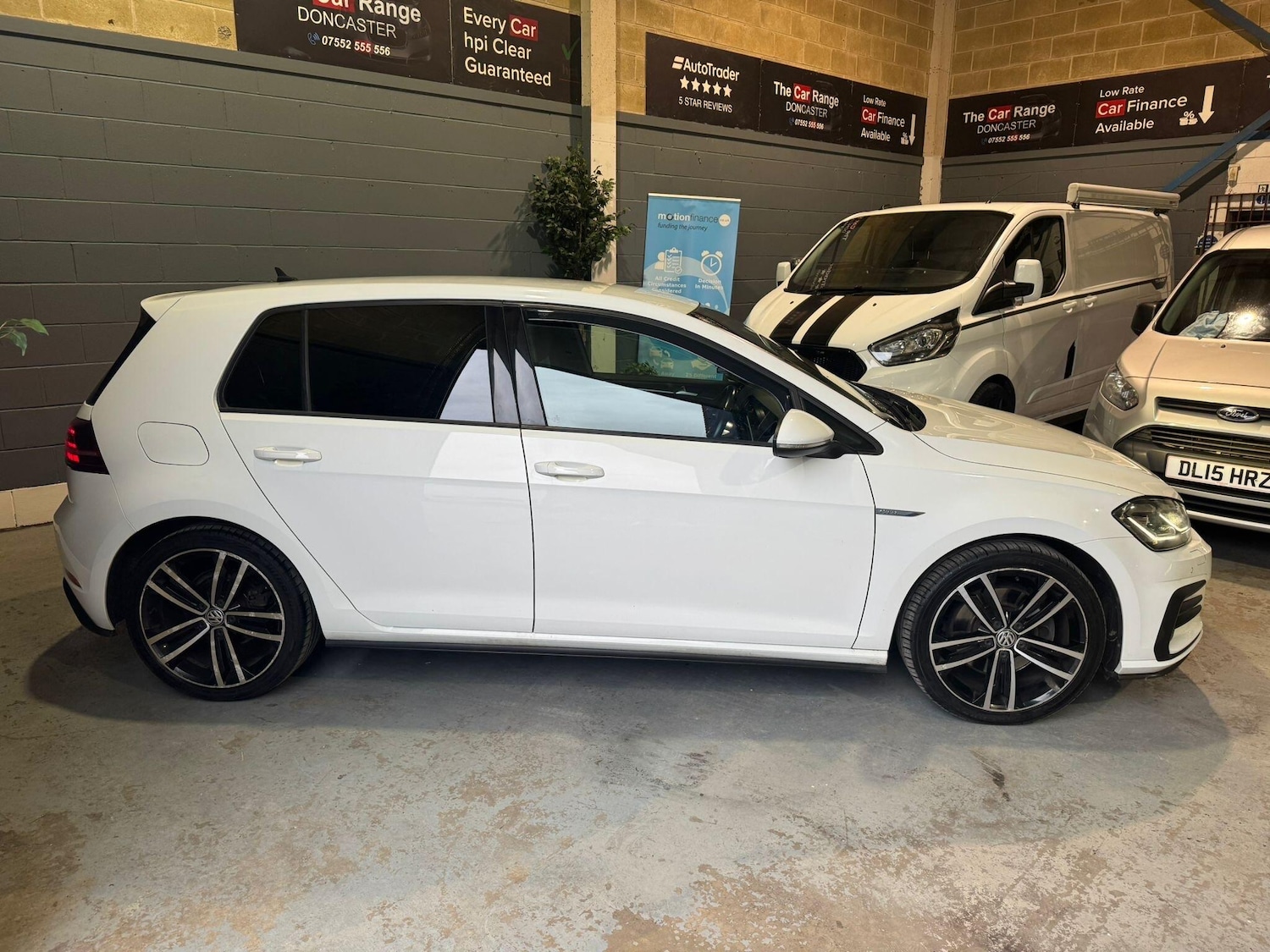 Used Volkswagen Golf 2018 for sale - 77794176: Photo 2