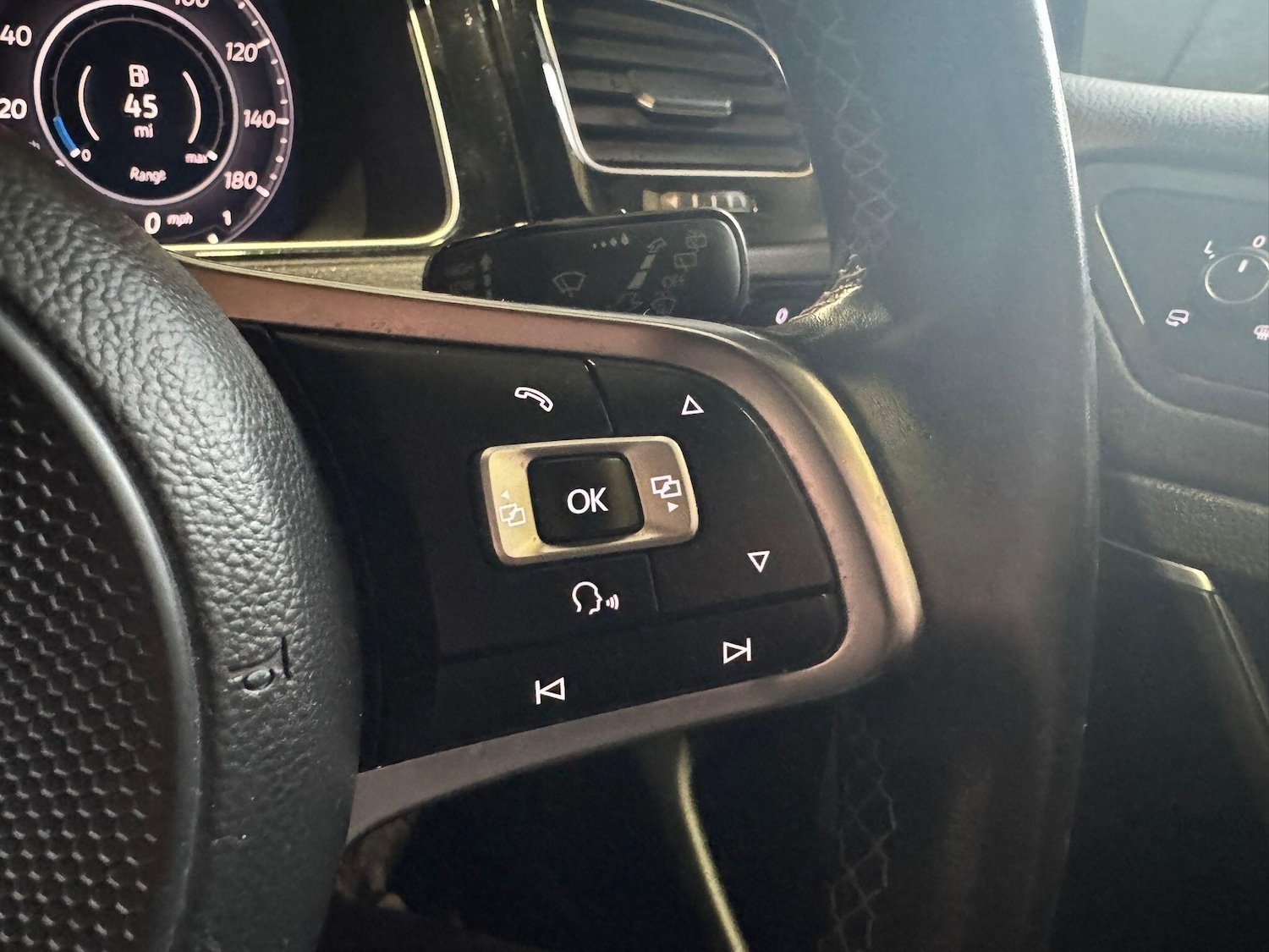 Used Volkswagen Golf 2018 for sale - 77794176: Photo 20