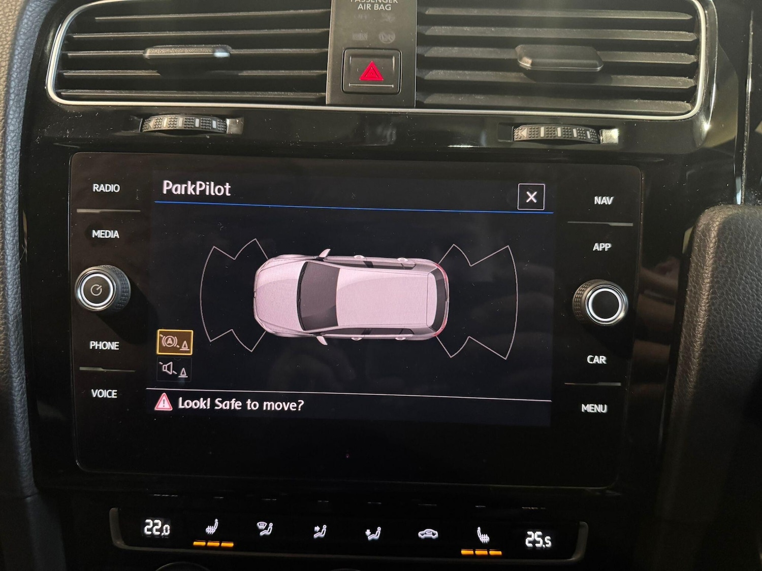 Used Volkswagen Golf 2018 for sale - 77794176: Photo 29