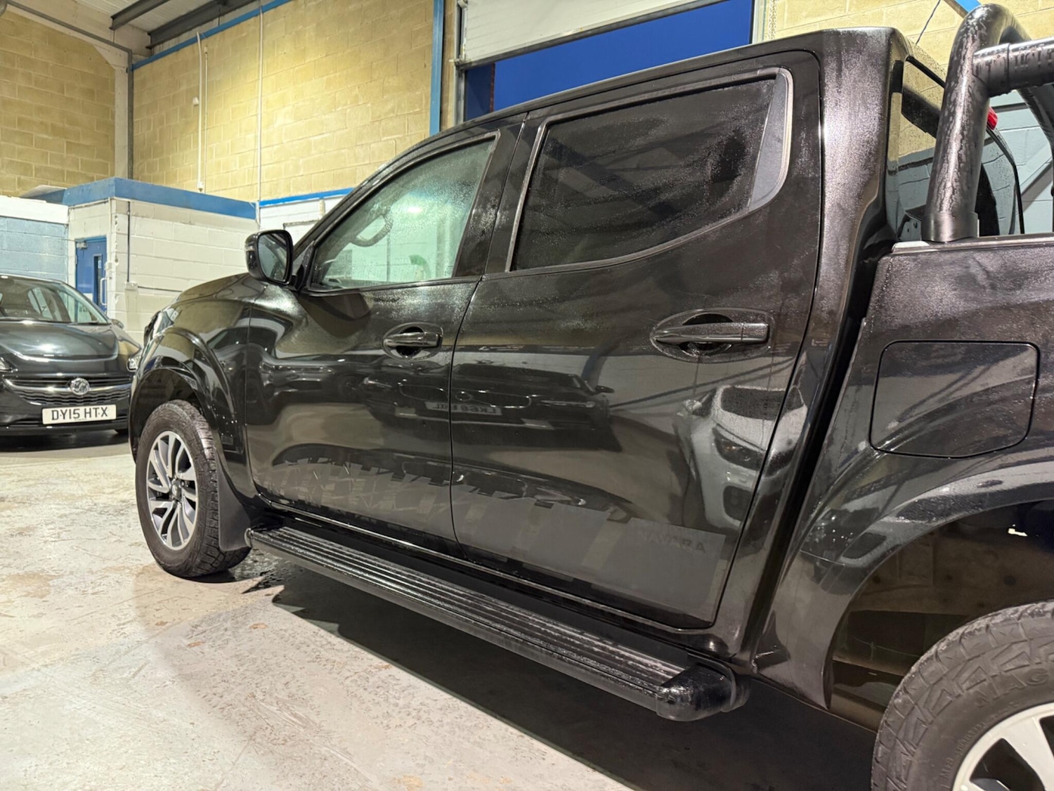 Used Nissan Navara 2017 for sale - 77395808: Photo 10