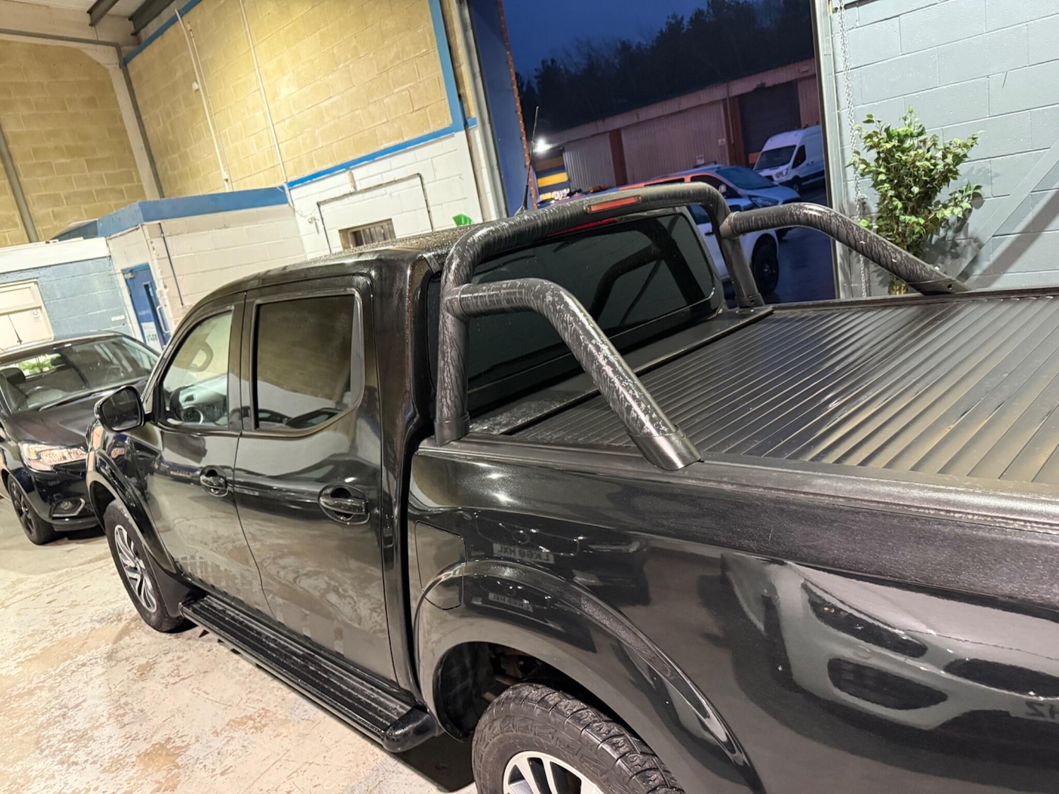 Used Nissan Navara 2017 for sale - 77395808: Photo 11