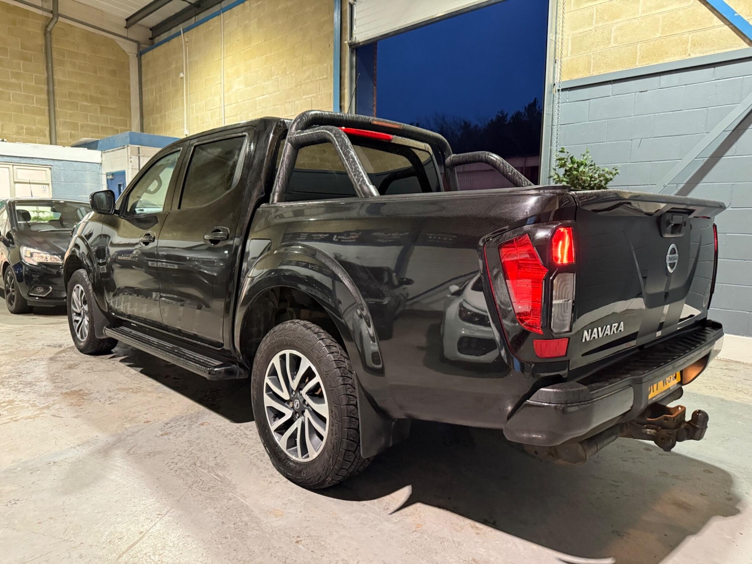 Used Nissan Navara 2017 for sale - 77395808: Photo 12