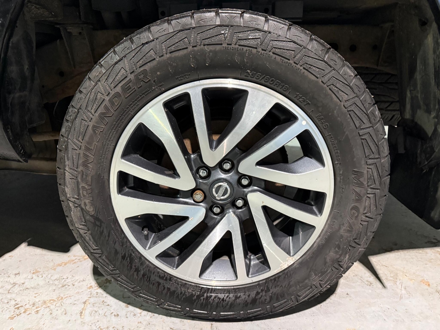 Used Nissan Navara 2017 for sale - 77395808: Photo 18