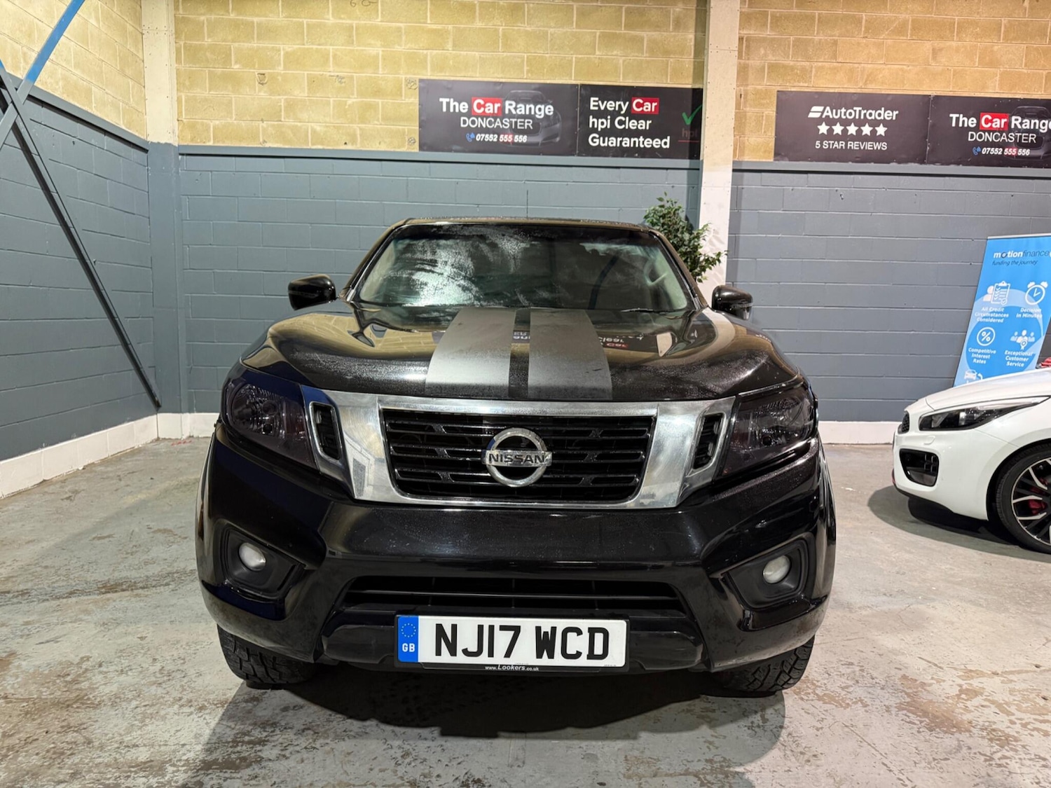 Used Nissan Navara 2017 for sale - 77395808: Photo 2
