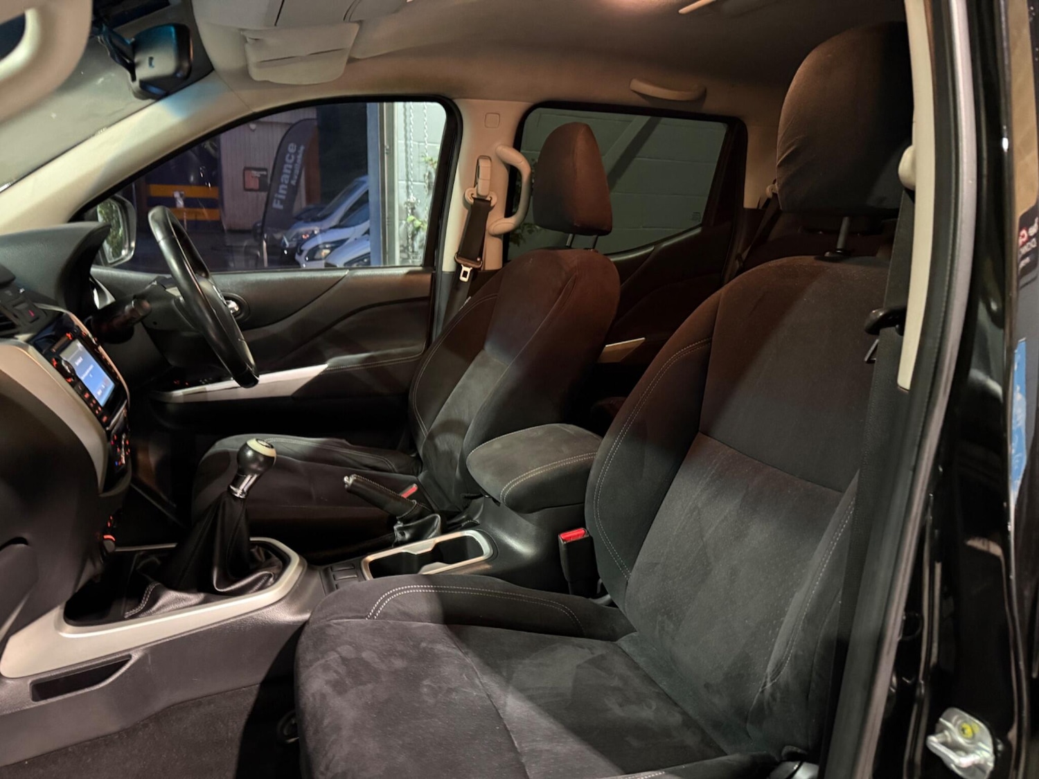 Used Nissan Navara 2017 for sale - 77395808: Photo 22