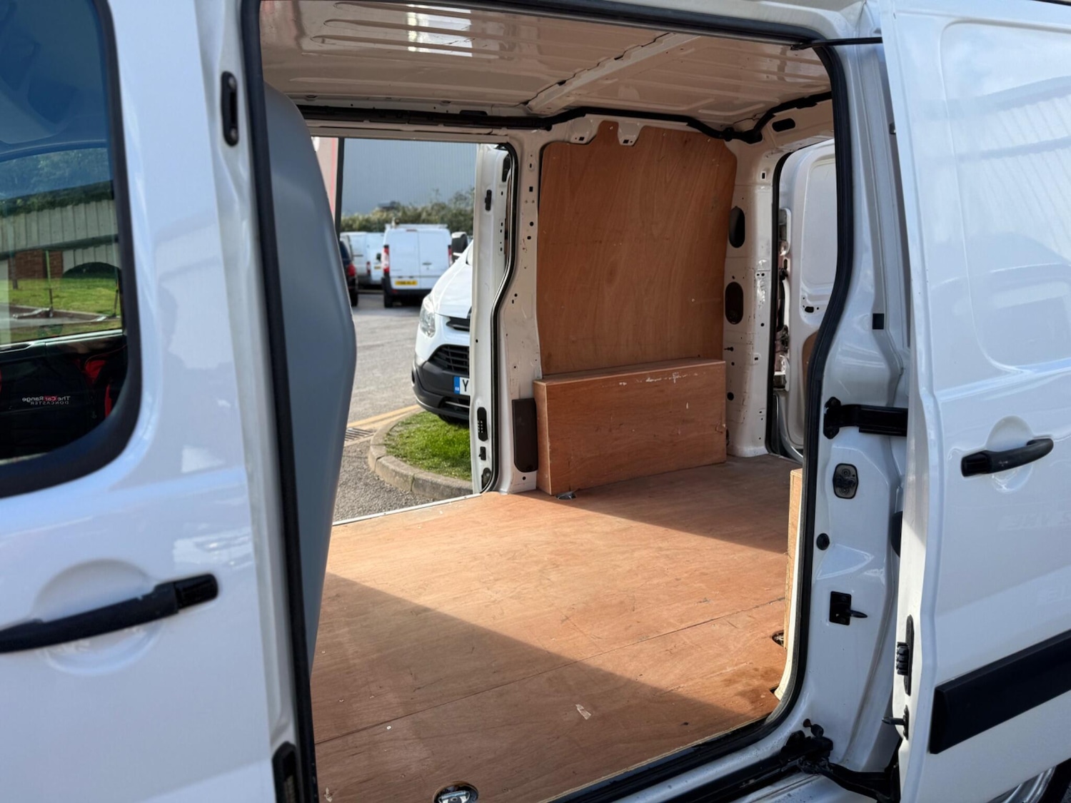 Used Peugeot Expert 2016 for sale - 76688831: Photo 18