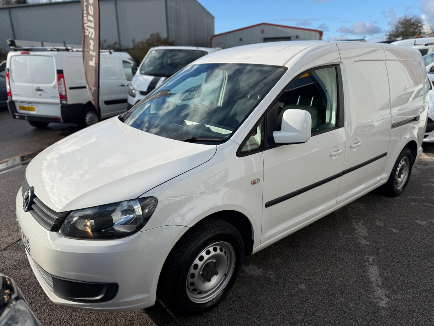 Used Volkswagen Caddy Maxi 2015 for sale - 76521503: Photo 12