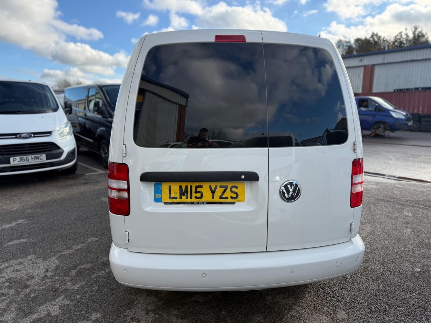 Used Volkswagen Caddy Maxi 2015 for sale - 76521503: Photo 7