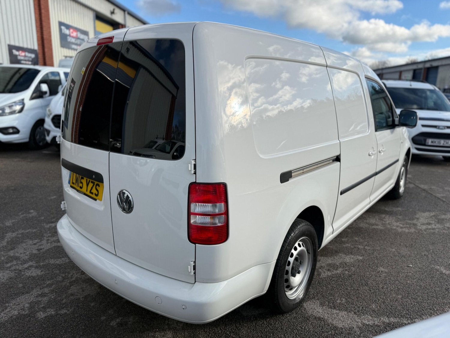 Used Volkswagen Caddy Maxi 2015 for sale - 76521503: Photo 8