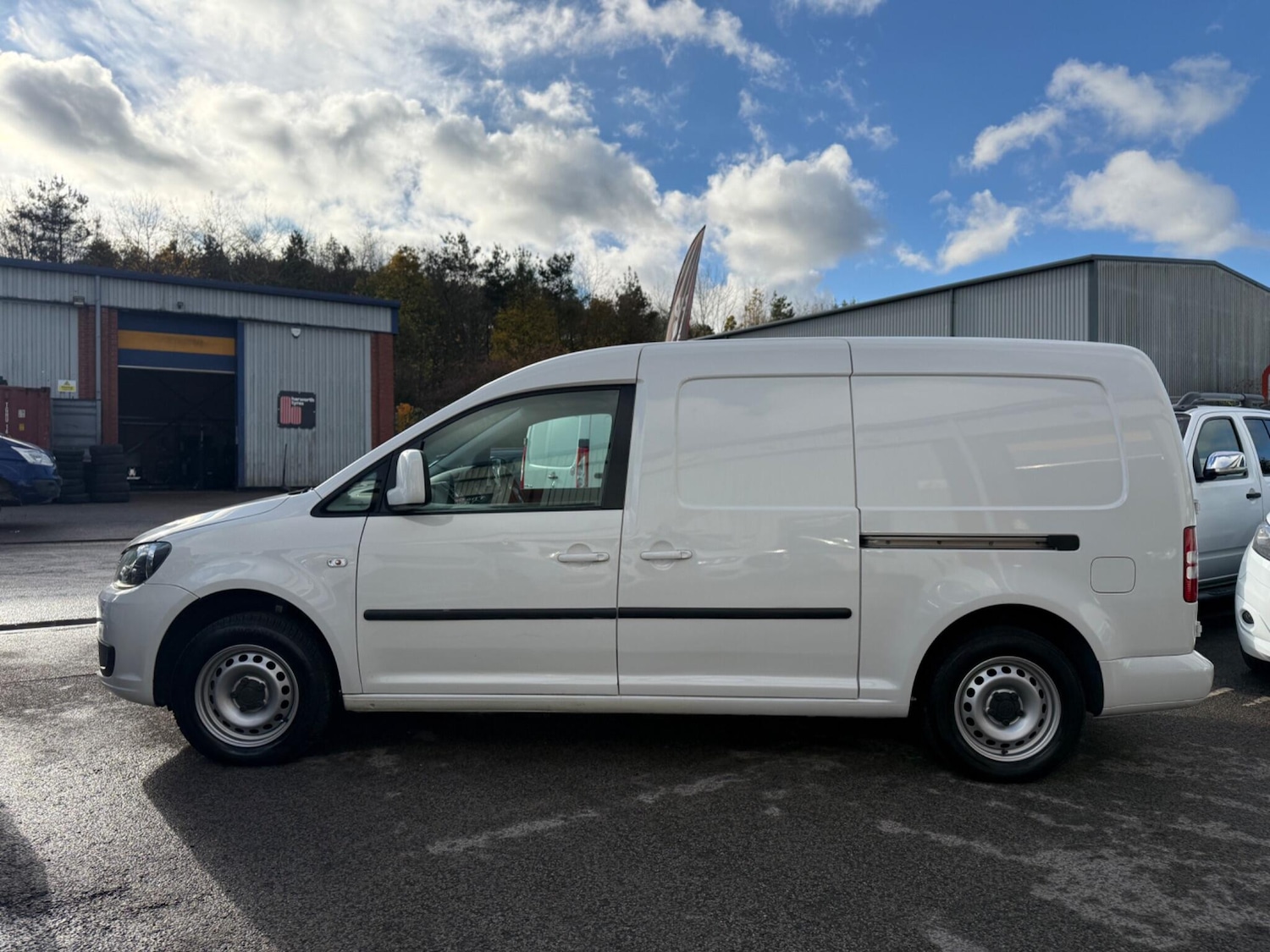 Used Volkswagen Caddy Maxi 2015 for sale - 76521503: Photo 9