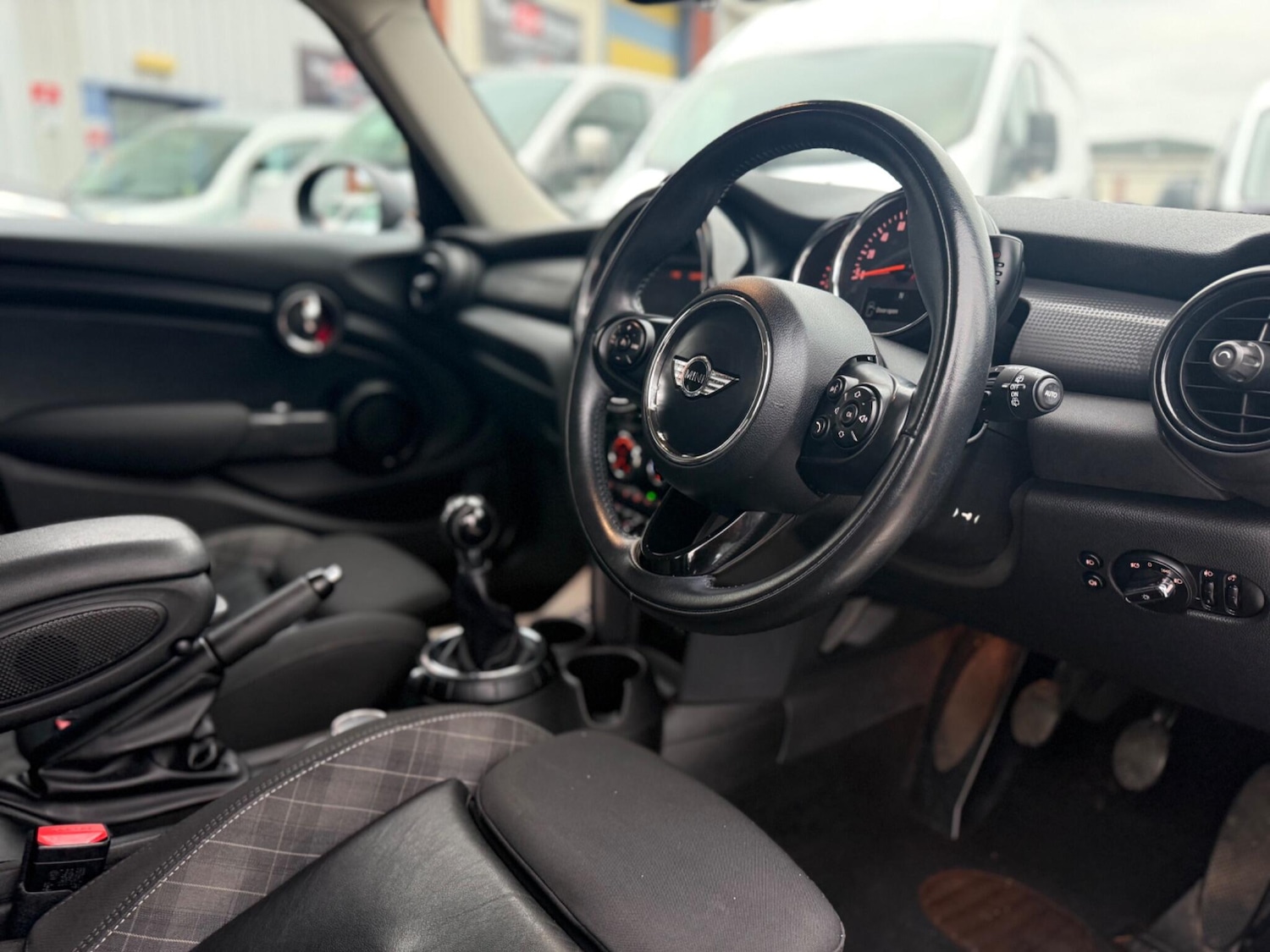 Used MINI Hatch 2015 for sale - 76992686: Photo 21