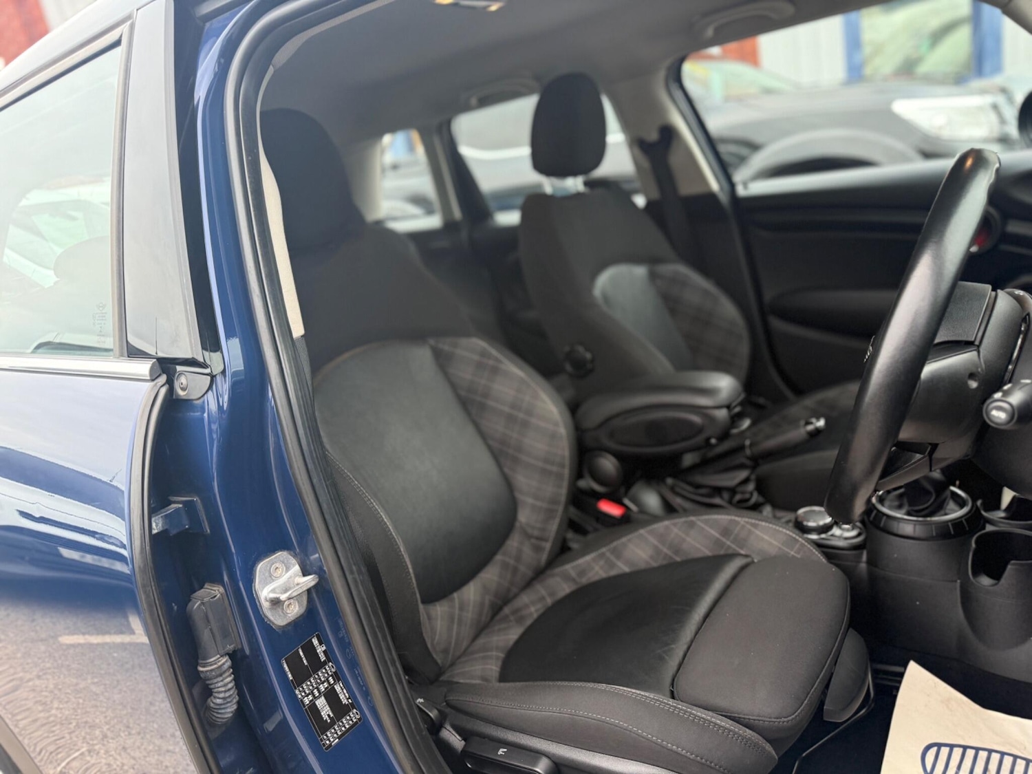 Used MINI Hatch 2015 for sale - 76992686: Photo 25