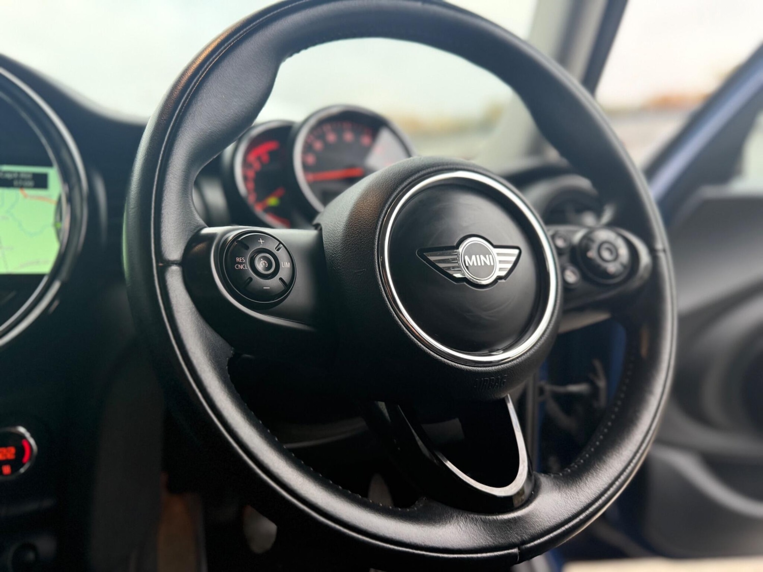 Used MINI Hatch 2015 for sale - 76992686: Photo 26