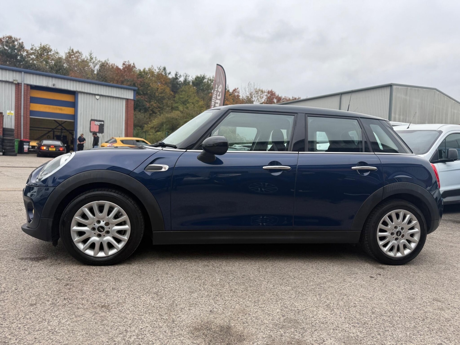 Used MINI Hatch 2015 for sale - 76992686: Photo 9