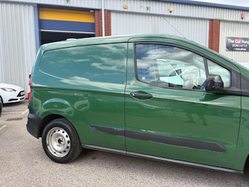Used Ford Transit Courier 2016 for sale - 75430416: Photo