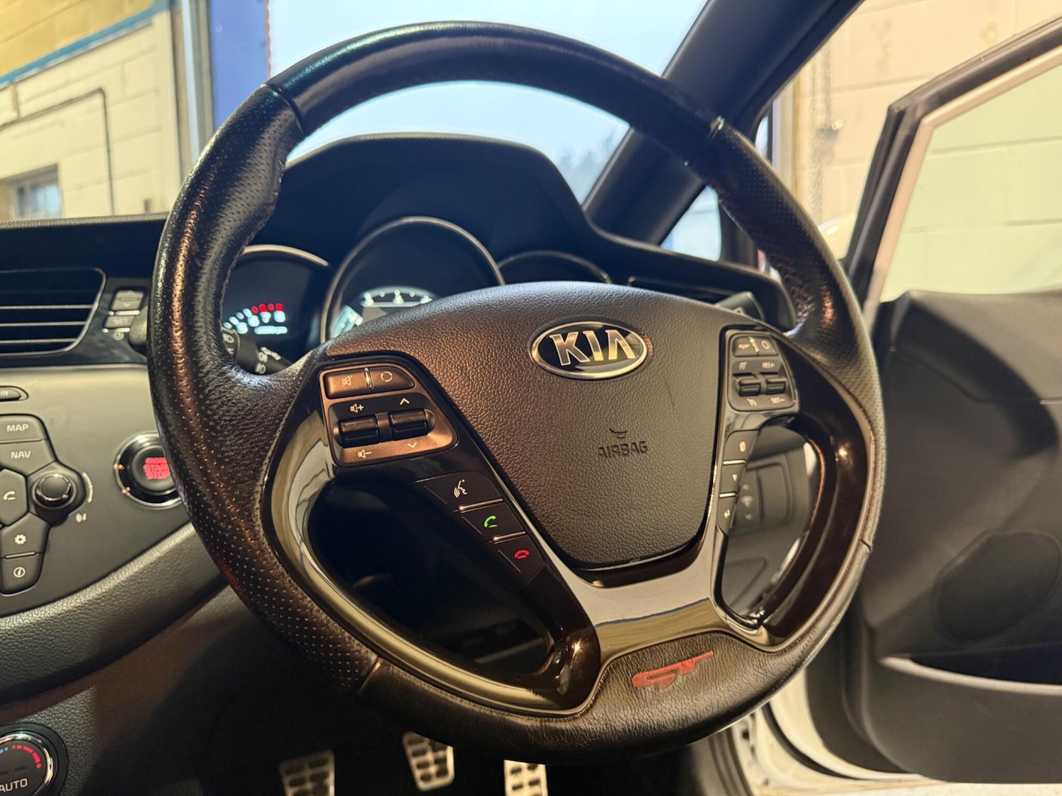Used Kia Pro Ceed 2015 for sale - 77215986: Photo 24