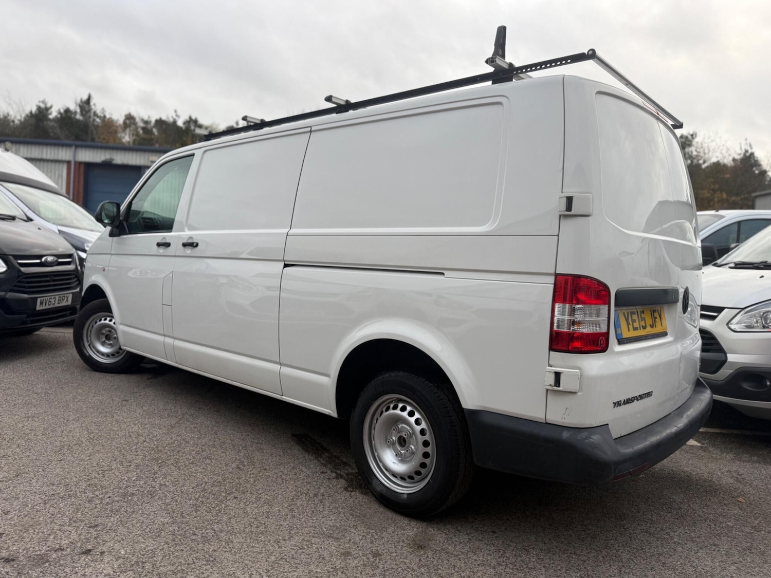 Used Volkswagen Transporter 2015 for sale - 76990234: Photo 3