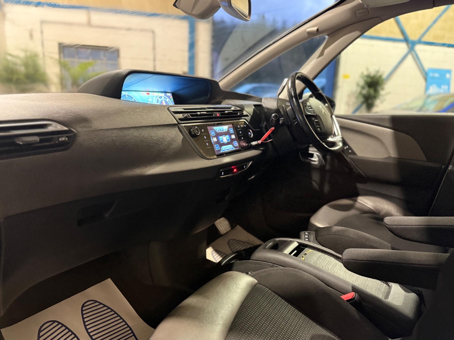 Used Citroen C4 Grand Picasso 2016 for sale - 76849585: Photo 10