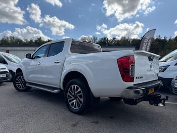Used Nissan Navara 2017 for sale - 75905530: Photo