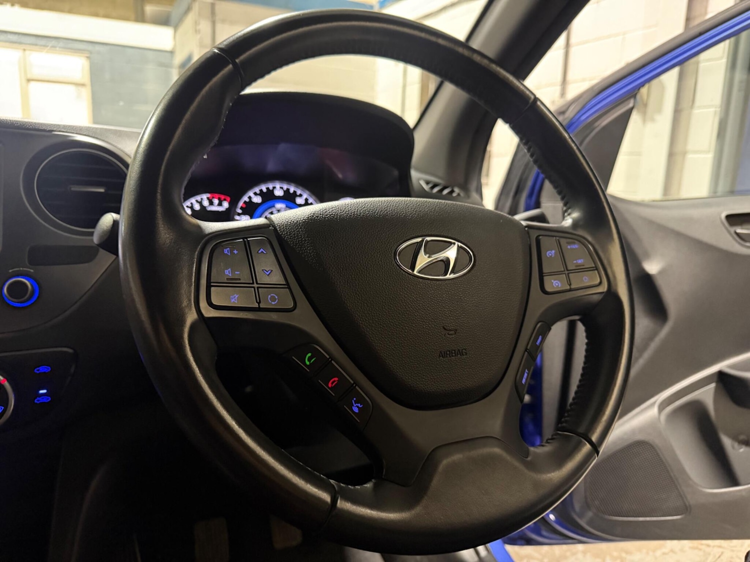 Used Hyundai i10 2018 for sale - 77625934: Photo 23