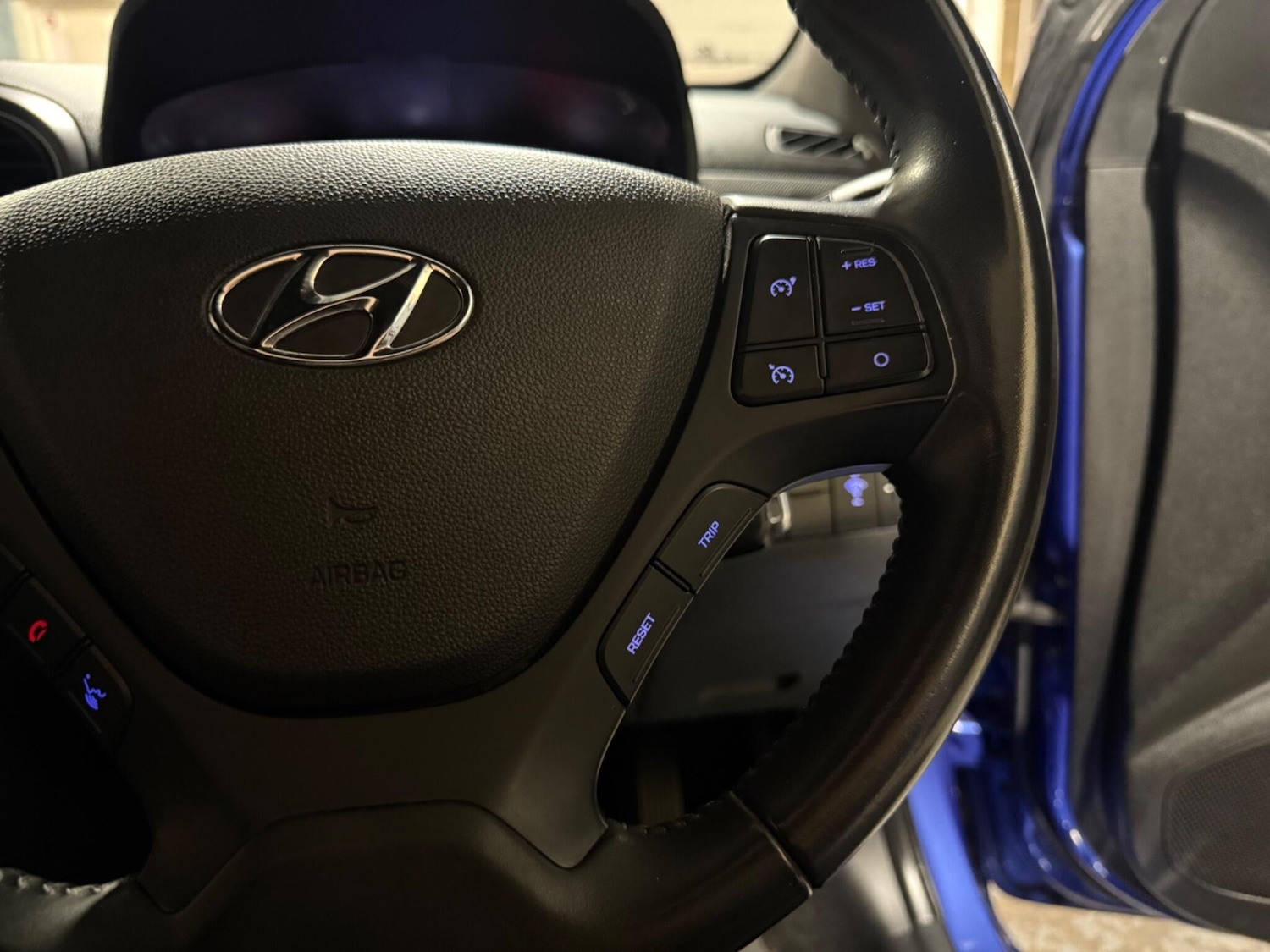 Used Hyundai i10 2018 for sale - 77625934: Photo 24