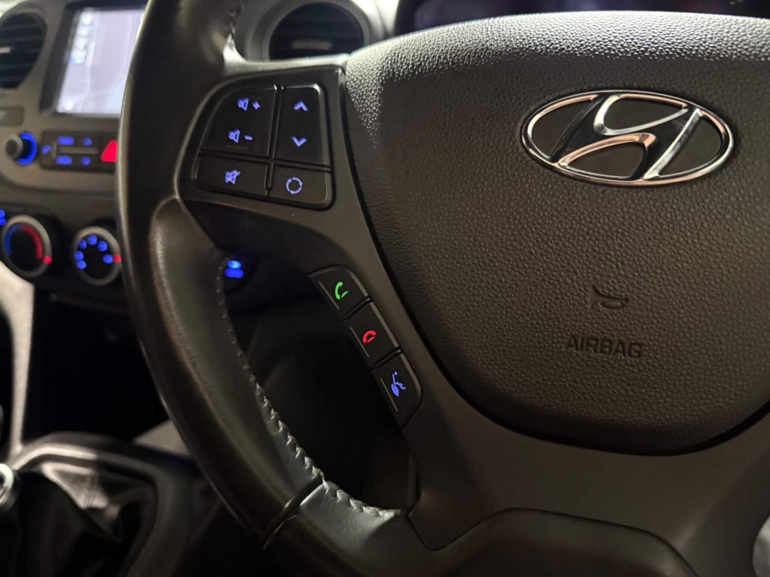 Used Hyundai i10 2018 for sale - 77625934: Photo 25