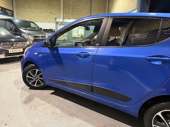 Used Hyundai i10 2018 for sale - 77625934: Photo