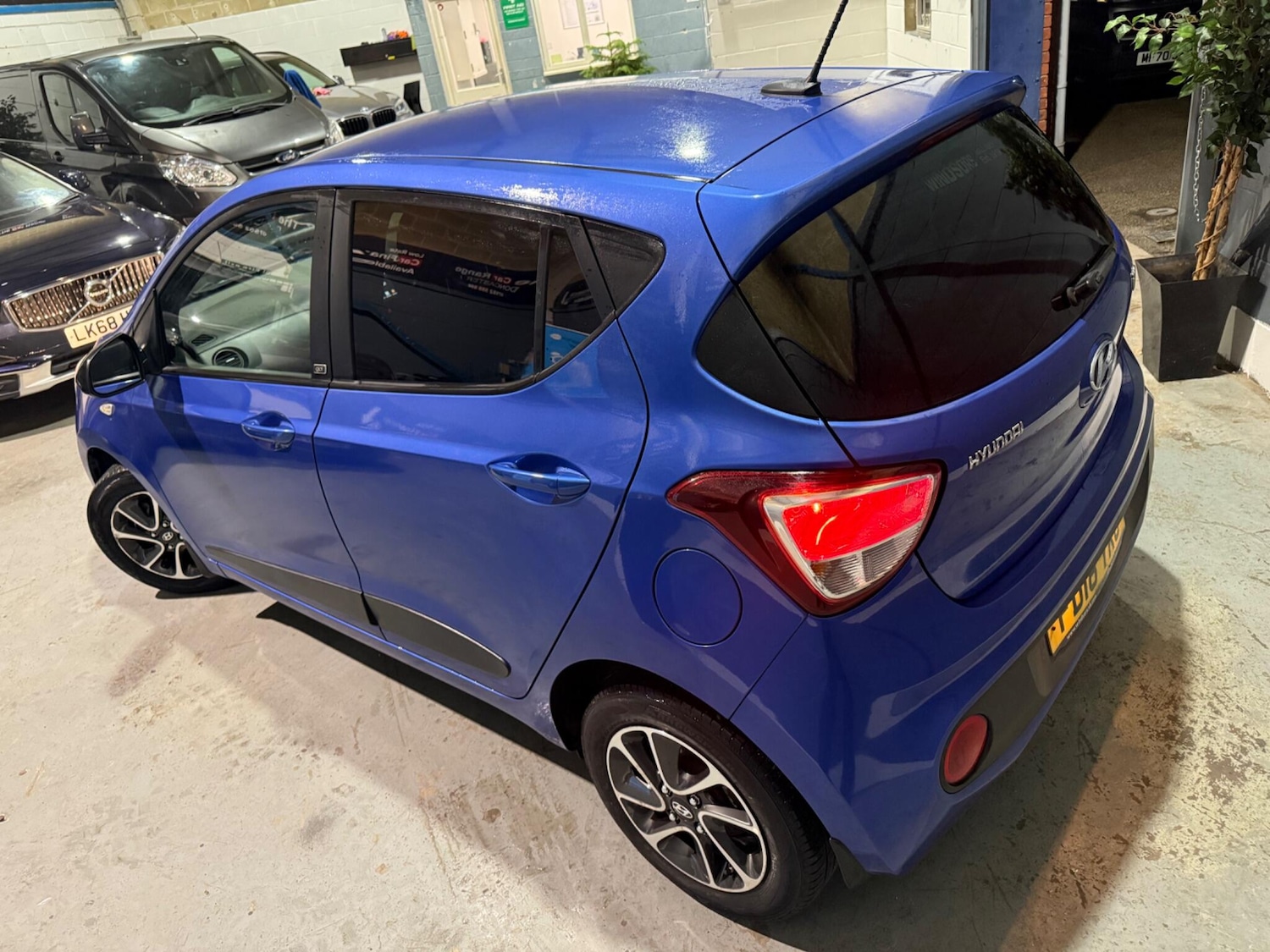 Used Hyundai i10 2018 for sale - 77625934: Photo 3