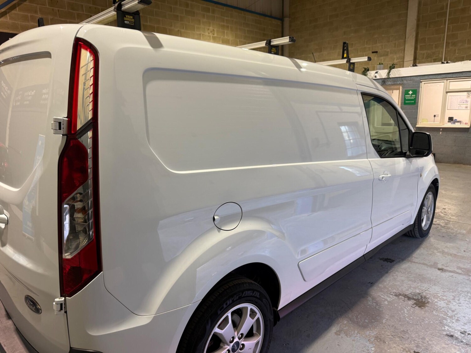 Used Ford Transit Connect 2018 for sale - 78184664: Photo 20