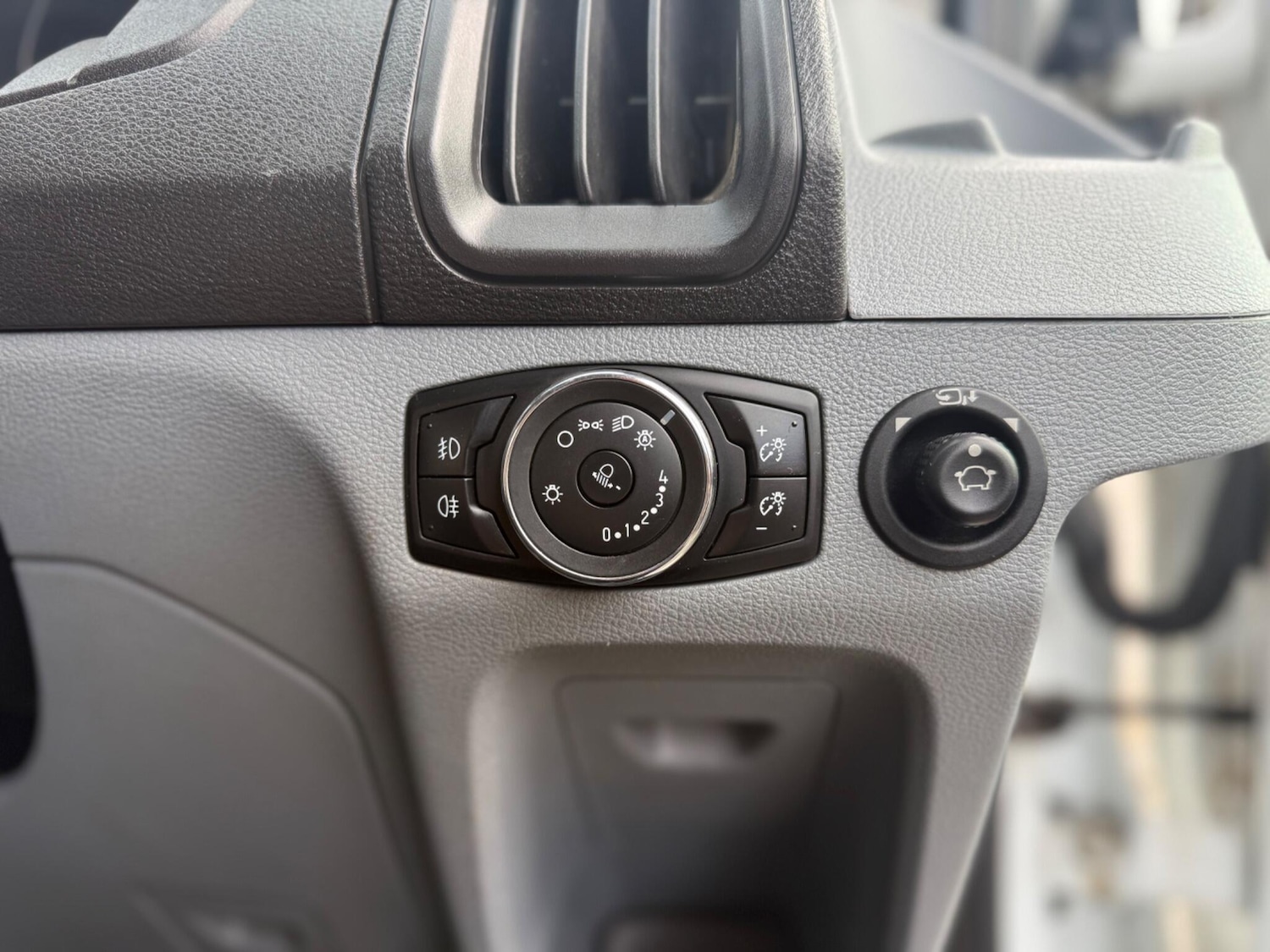 Used Ford Transit 2014 for sale - 76995454: Photo 21