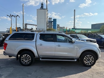 Used Nissan Navara 2016 for sale - 79337732: Photo