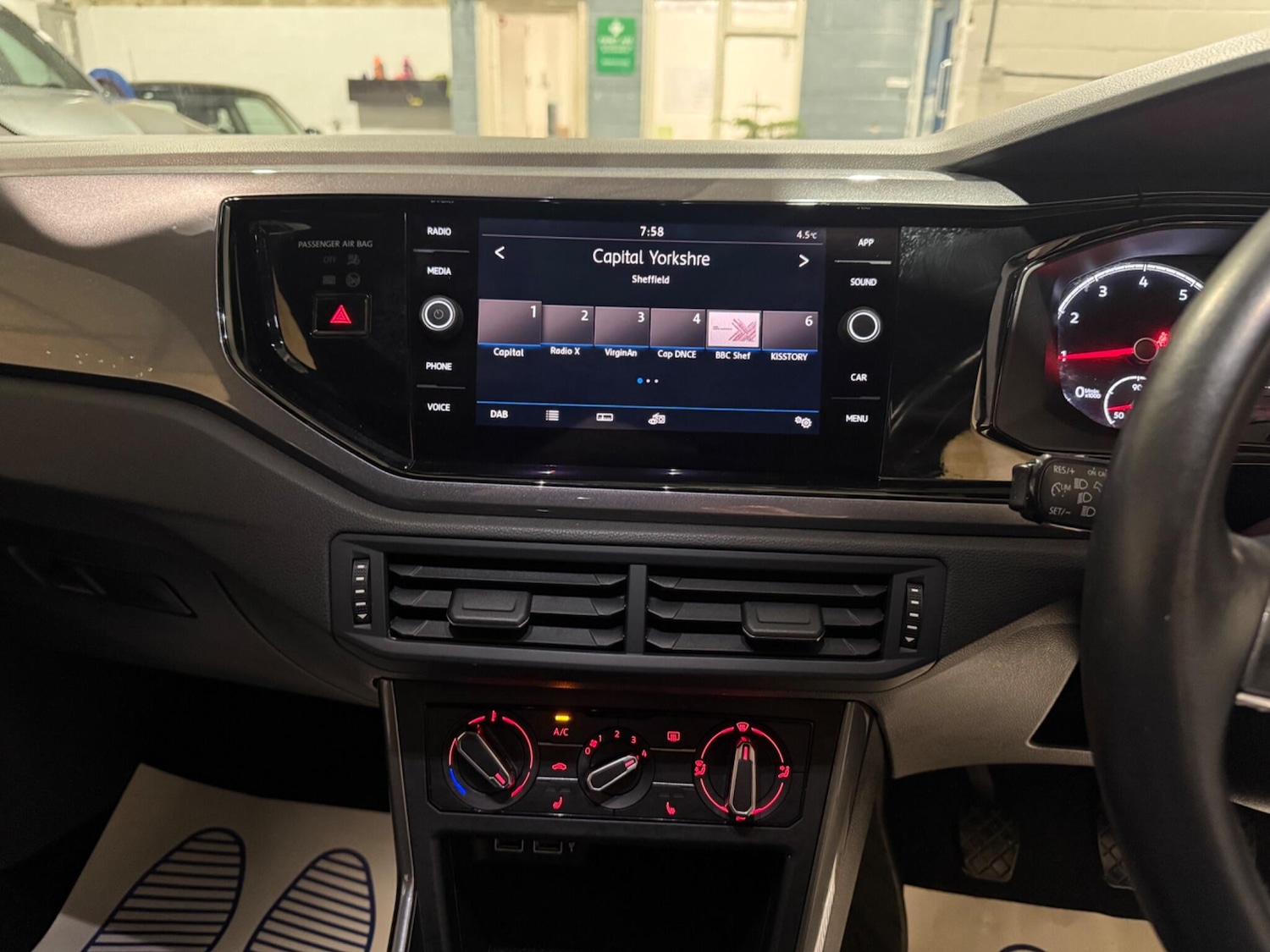 Used Volkswagen Polo 2020 for sale - 77469129: Photo 20