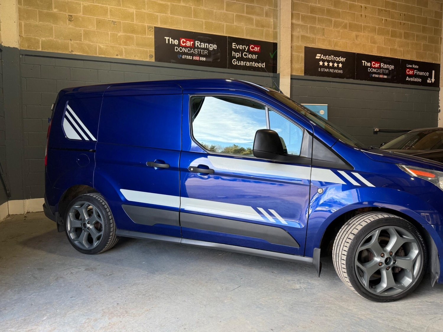 Used Ford Transit Connect 2017 for sale - 78019820: Photo 2