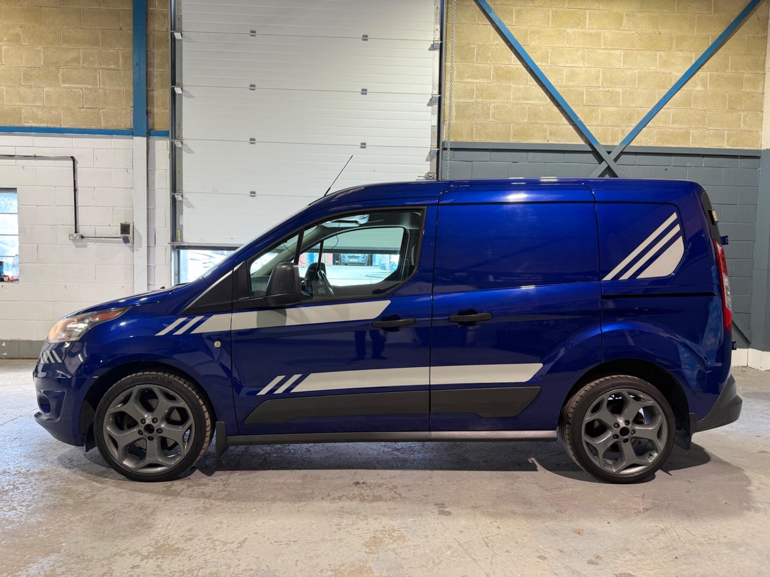 Used Ford Transit Connect 2017 for sale - 78019820: Photo 6