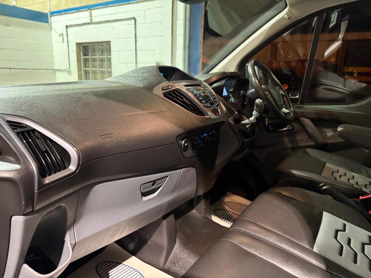 Used Ford Transit Custom 2015 for sale - 77550469: Photo 19