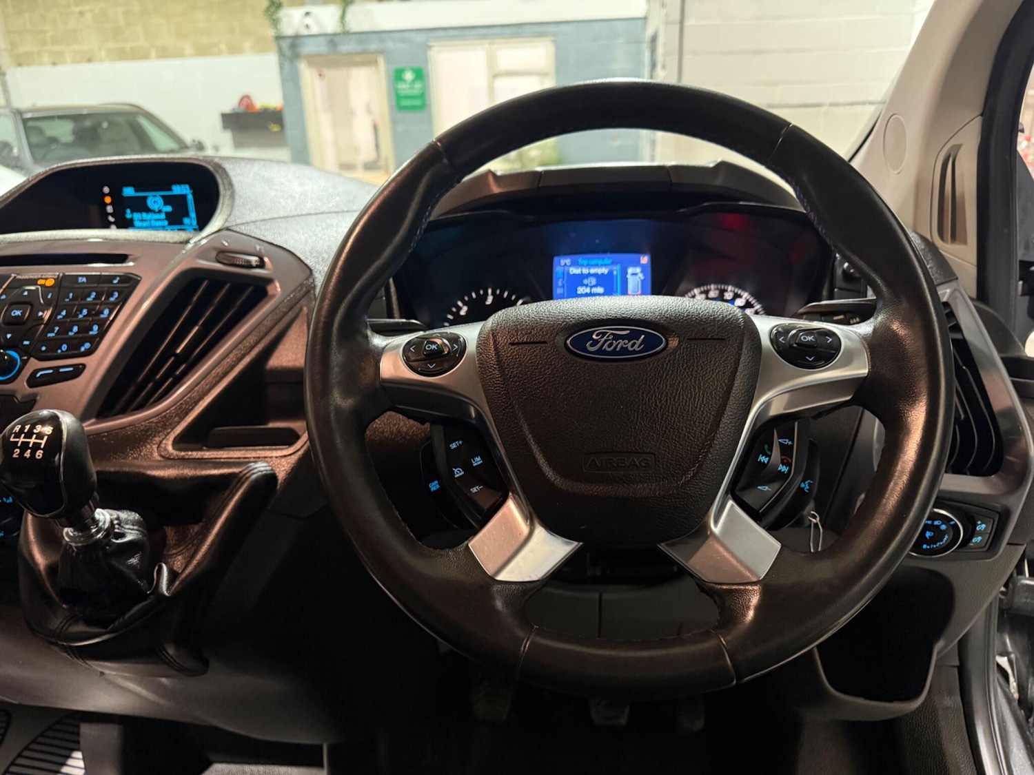 Used Ford Transit Custom 2015 for sale - 77550469: Photo 22