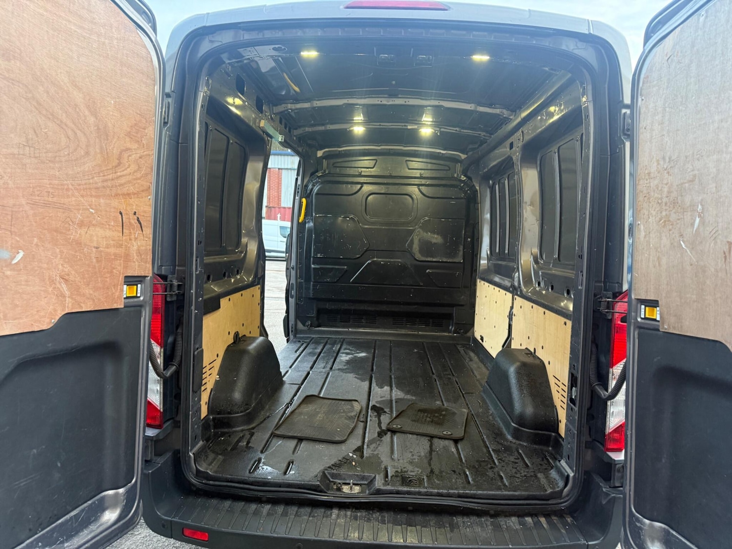 Used Ford Transit 2015 for sale - 77909395: Photo 15