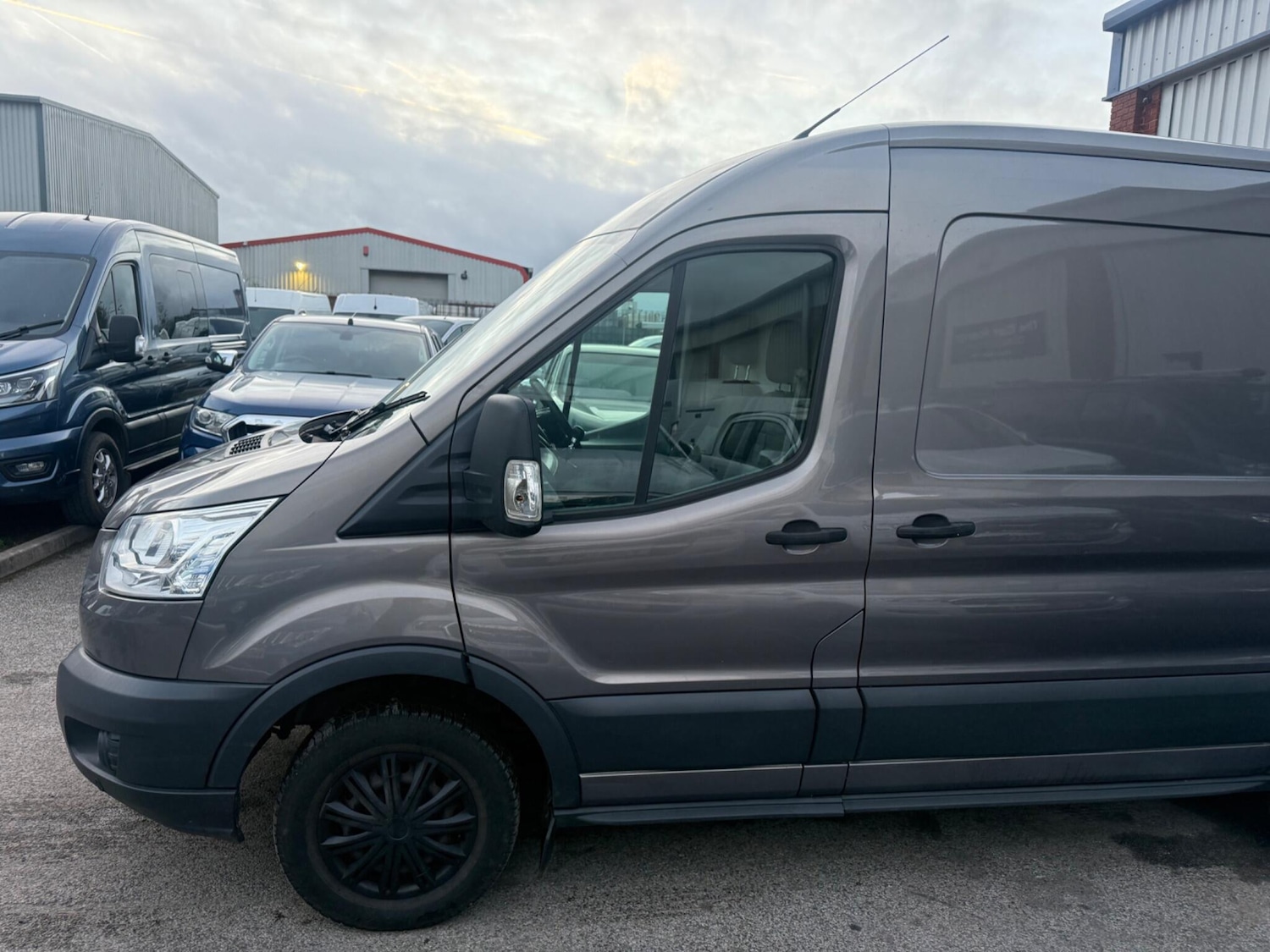 Used Ford Transit 2015 for sale - 77909395: Photo 3